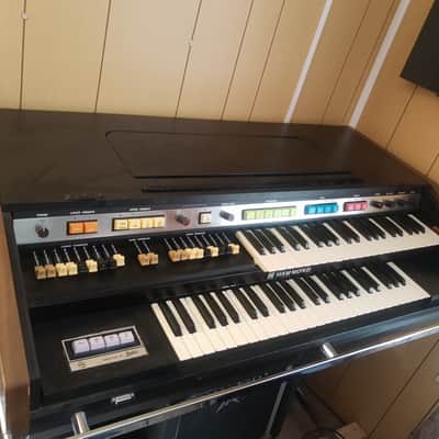 Hammond B200 Organ image 5