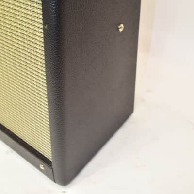 2022 Fender Fender Pro Junior IV SE LTD 15-Watt 1x10" Guitar Combo Amp, Black w/ Footswitch & Cover image 6