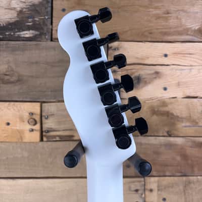 Fender Jack White Signature Triplesonic Acoustasonic Telecaster 2025 - Satin Arctic White with Black Top image 6