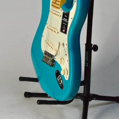 Fender American Professional II Stratocaster with Rosewood Fretboard 2020 - Present - Miami Blue image 7