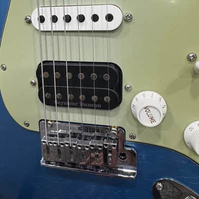 Fender 2025 Fender Custom Shop W25 Custom Deluxe Stratocaster Relic S1 HSS 2025 - Aged Lake Placid Blue image 6