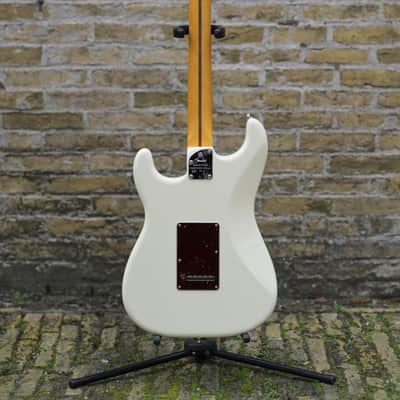 Fender American Professional II Stratocaster HSS - Olympic White image 15