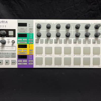 Arturia BeatStep Pro MIDI Controller 2017 - Present - White