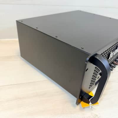 TC Electronic Blacksmith 1600-Watt Class-D Bass Amplifier Head Rackmount Bass Amp Made in Sweden 2010's image 7