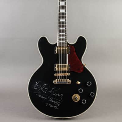Gibson ES-355 Lucille Signed by B.B. King 2005, Ebony image 6
