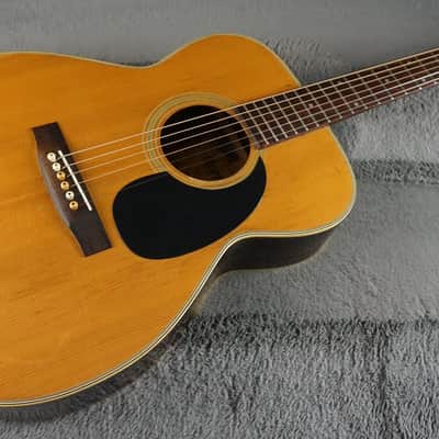 Morris F-15 OM Japan Acoustic Guitar w/ Built-In Electronics & Hard Case image 4