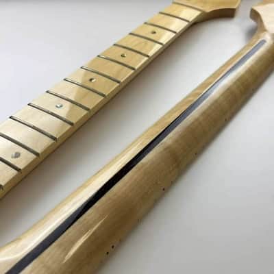 Vintage Tiger Maple Strips Guitar Strat Style Neck, 22 Frets Fingerboard image 2