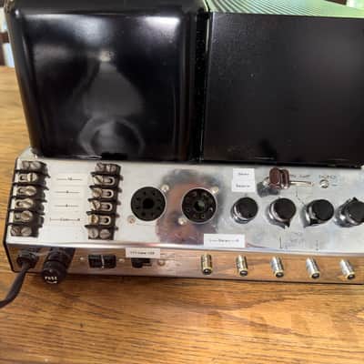 McIntosh MC 240 AMPLIFIER, The Legend 60's - black and chrome image 8