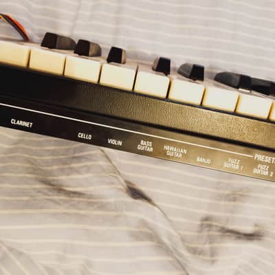 Roland SH 2000 keyboard image 6