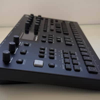 Elektron Analog Four MKII 4-Voice Tabletop Analog Synthesizer 2020 - Present - Black image 3