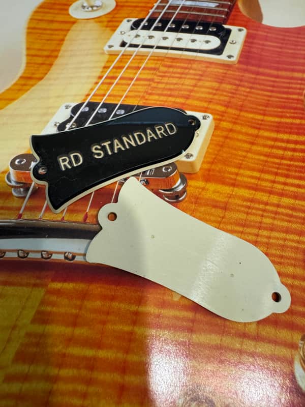 Gibson Gibson 80's NOS Truss Rod Cover 1980's - Black/White 1980's - Black/White image 1