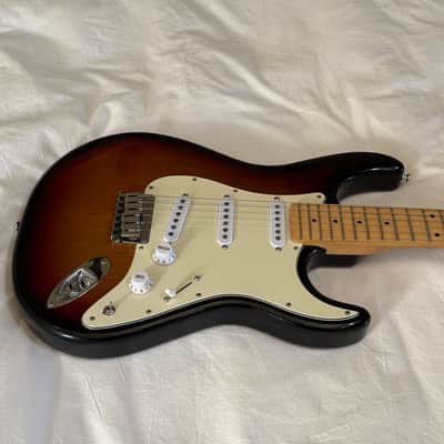 Carvin Bolt SSS Hard Tail - Custom Shop Strat Killer - Made in USA - Vintage Sunburst - 16" Fretboard - Free Pro Setup image 2