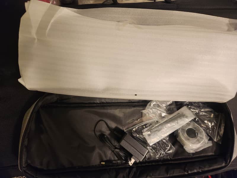 Like New Kmise PR -01 Powered Pedal Board with Accessories Kmise image 1