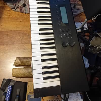 Roland W-30 61-Key Sampling Music Workstation 1989 - 1992 - Black