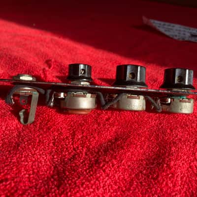 Fender original Jazz Bass complete electronics/knobs/plate 1966 image 11