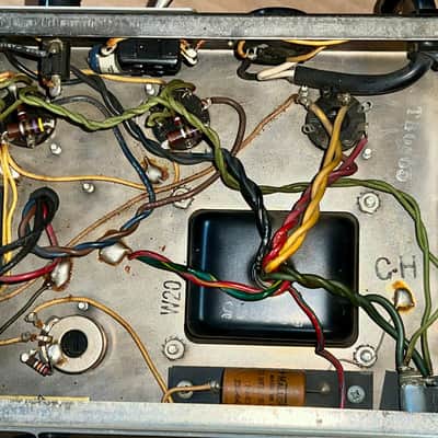 Wonderful Early 1965 Fender Vibrolux Reverb 2-Channel 35-Watt 2x10" Pre CBS Black Panel Combo Amp, This is a Fantastic Amplifier ! image 14