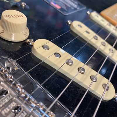 Fender American Professional II Stratocaster Left-Handed Maple Mercury #US210088396  7lb 9.1oz image 3