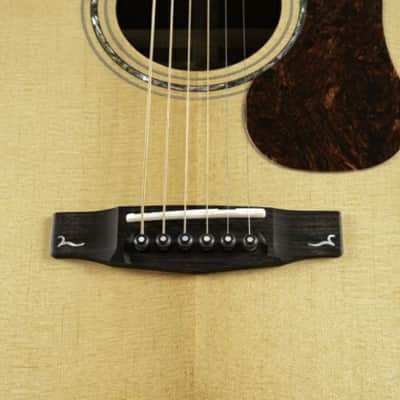 Cort GOLDOC6-BO Gold Series OC6 Bocote Acoustic Electric Guitar. Natural Glossy image 6