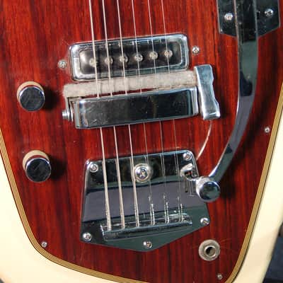 1960's Vintage Californian by Domino Phantom Style Dual Pickup Yellowed White Original Case image 3