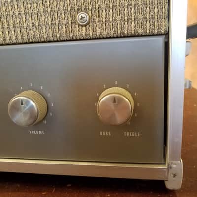 Ampex All original mono PP 6V6 tube combo amp A-692 10 Watt JBL AlNiCo 8" speaker guitar suitcase 1960s image 4