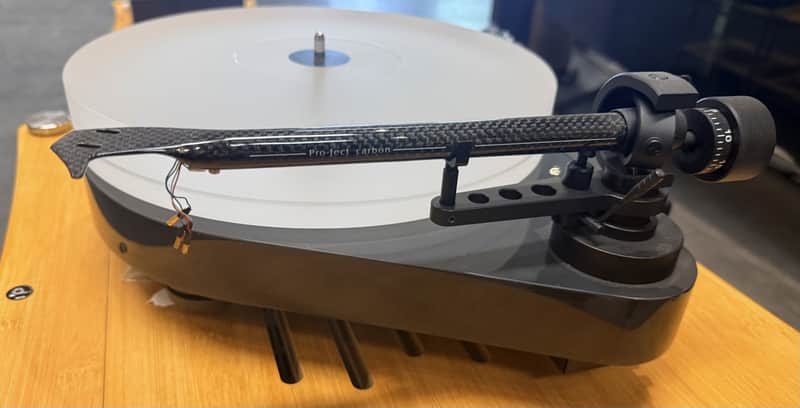 Pro-Ject RPM 5 Carbon Turntable (Excellent Condition)