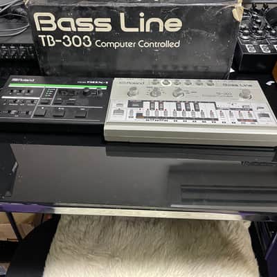 Roland TB-303 + Roland SBX-1 sync box
