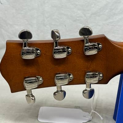 Godin 5th Avenue CW Kingpin II 2 Archtop Hollowbody Guitar with Soft Case 2003 image 10