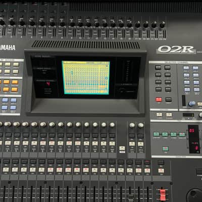 Yamaha O2R Digital Recording Console 24 Channel Mixer with Meter Bridge & 3 Cards image 4