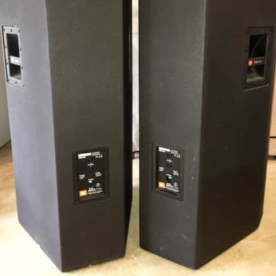 JBL SRX 725 PA Speakers (pair) w/ Covers image 3
