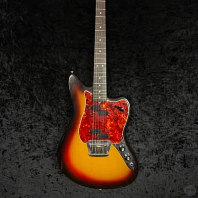 Fender Electric XII from 1966 in 3-tone sunburst with case image 1