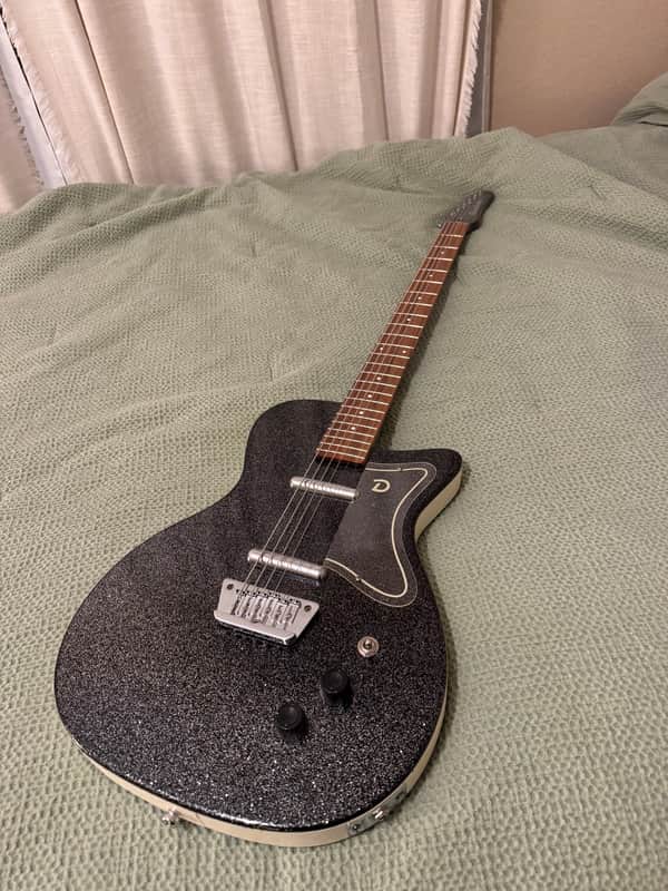 Danelectro '56 Baritone