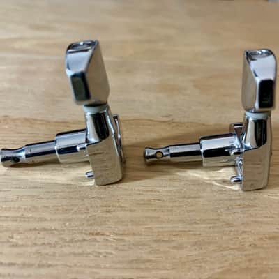 Tuning Heads (2) For Electric Guitars, In-Line Style, Right Handed (Chrome) image 7