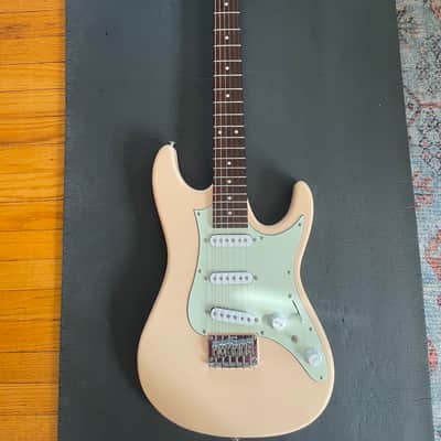 Ibanez AZES31-IV Essentials 2021 - Present - Ivory image 1