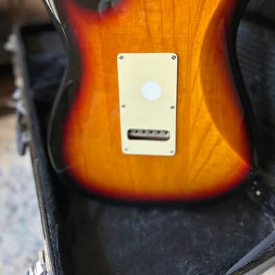 G&L Tribute Series Legacy with hardshell case! image 2
