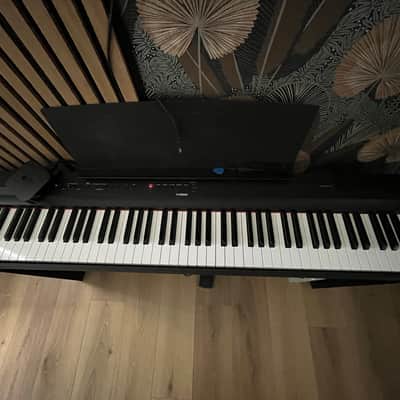 Yamaha P-125 Digital Piano 2018 - Present - Black image 2