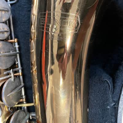 Selmer Bundy Lacquered Brass Low Bb Baritone Saxophone image 3