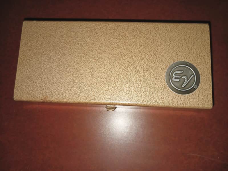 Electro-Voice 666 Supercardioid Dynamic Microphone 1952 - 1969  with original box and papers. image 1