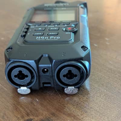 Zoom H4n PRO Digital Multitrack Recorder 2010s - All Black image 4
