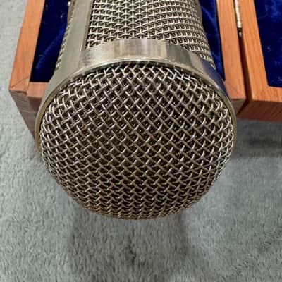 MXL 4000 Large Diaphragm Condenser Microphone – Blue – w/ Wooden Case image 9