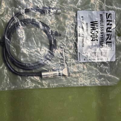 Shure GLXD16 Guitar Wireless System w extra transmitter image 2