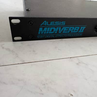 Alesis Midiverb II 16-Bit Digital Effects Processor 1990s - Black image 2