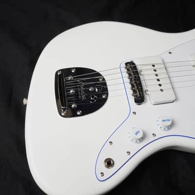 *NEW IN BOX* 2025 Fender MIJ Hybrid II Jazzmaster Blanc – Limited Edition New Color image 9