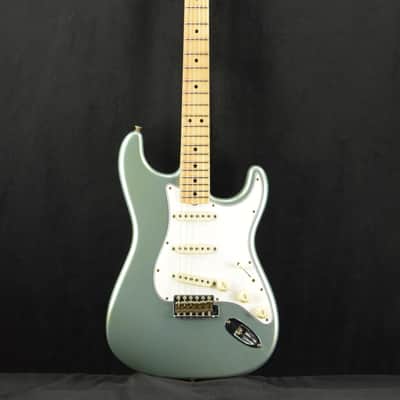 Fender Custom Shop Limited Edition '69 Stratocaster Journeyman Relic - Aged Firemist Silver image 2