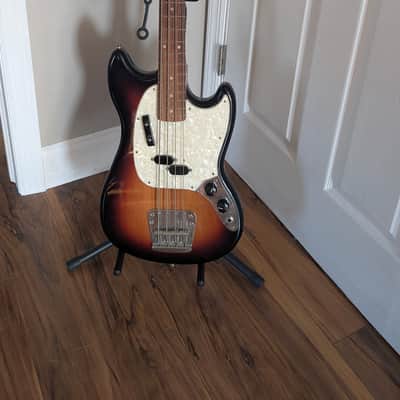 Fender Vintera '60s Mustang Bass 2019 - 2023 - 3-Color Sunburst image 1