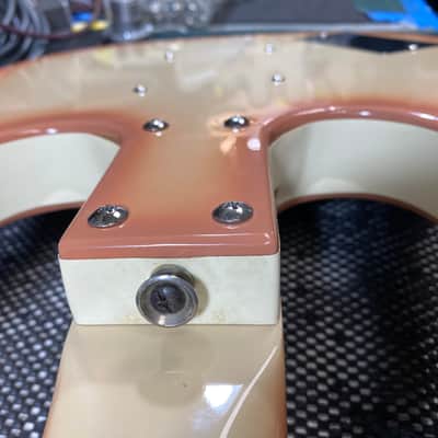 Danelectro Longhorn Bass image 8