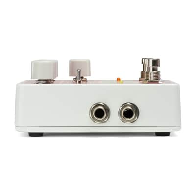 Electro-Harmonix Blurst Modulated Filter Guitar Effect Pedal - Pink/White image 5