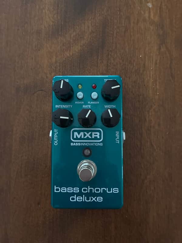 MXR M83 Bass Chorus Deluxe