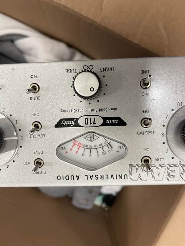 Universal Audio 710 Twin-Finity Tone Blending Mic Preamp image 1