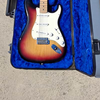 60th Anniversary Fender Highway One Stratocaster with Special Diamond Anniversary Case image 4