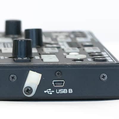 Denon DJ DN-HC1000S Serato Scratch Live Sub Controller image 3
